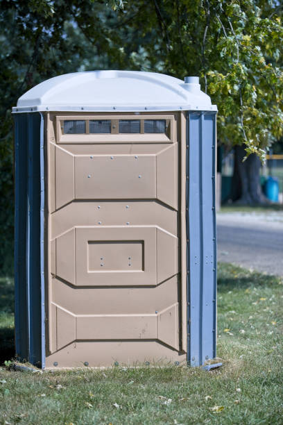 Best Portable toilet rental cost  in Elkader, IA